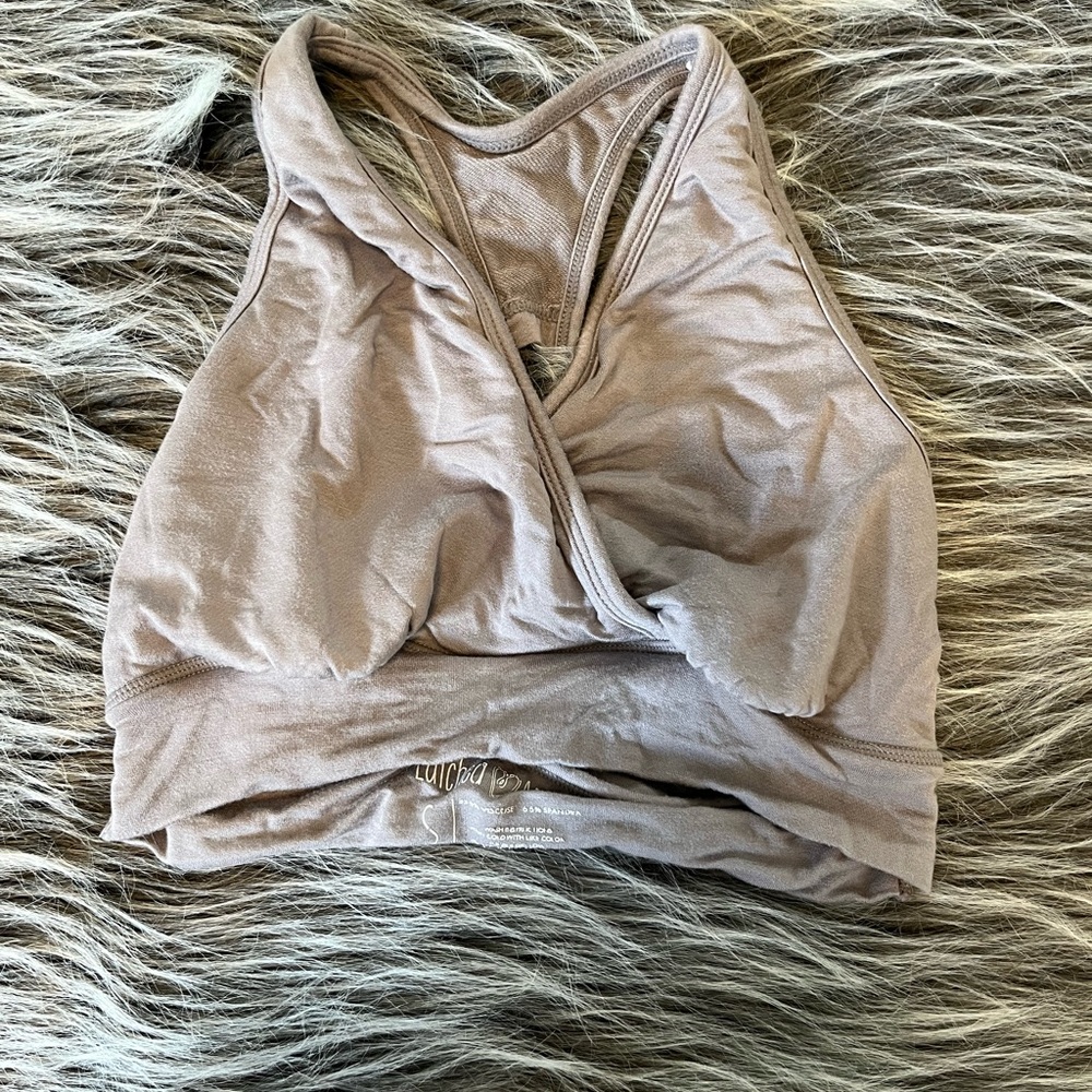 Latched mama bra